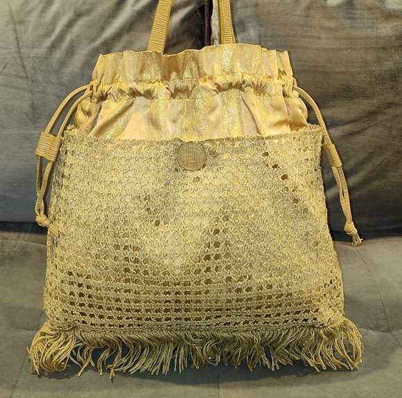 VINTAGE FENDI ZUCCA CROCHET GOLD  METALLIC DRAW-STRING SHOULDER BAG WITH FRINGES - Picture 4 of 16
